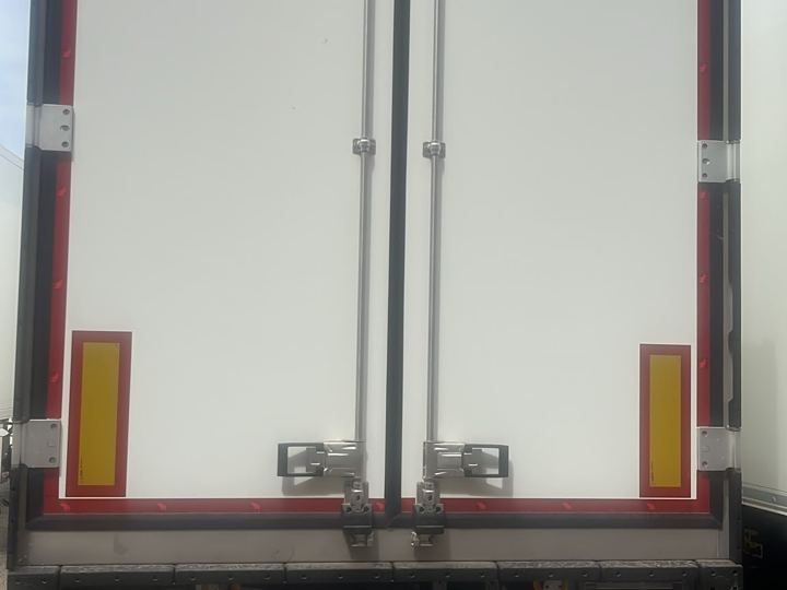 SCHMITZ CARGOBULL Frigorífico